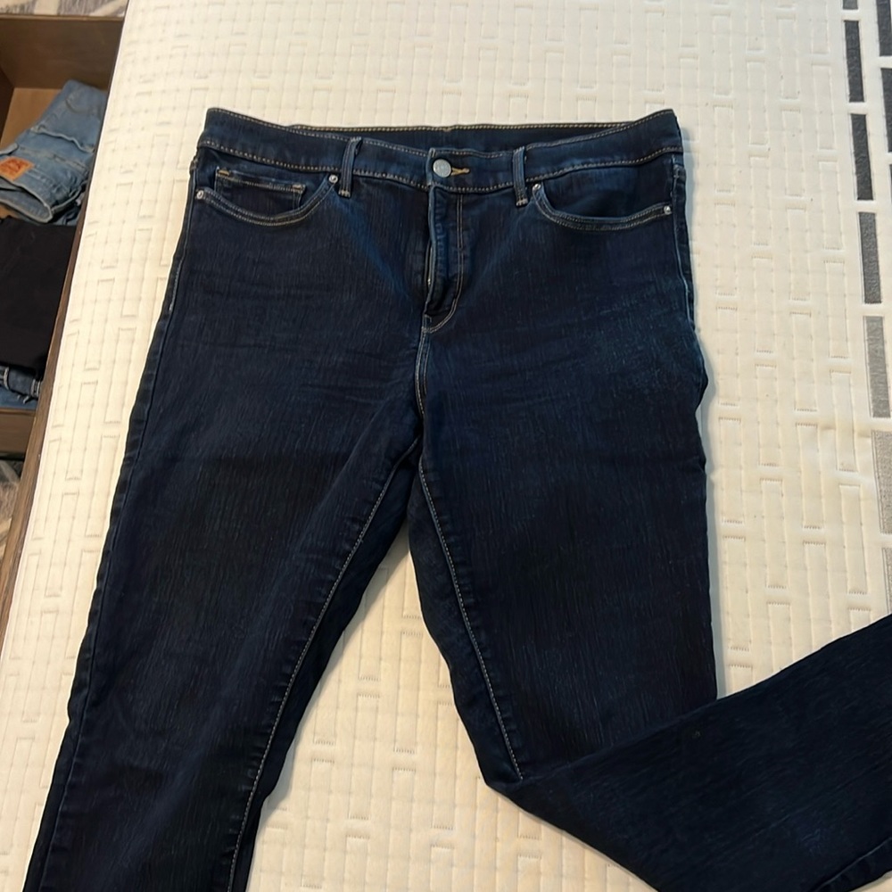 Dark blue skinny Levi’s